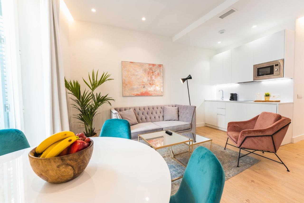 Debambu Suites Málaga Extérieur photo