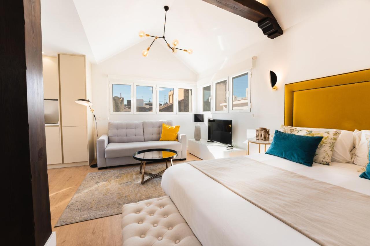Debambu Suites Málaga Extérieur photo