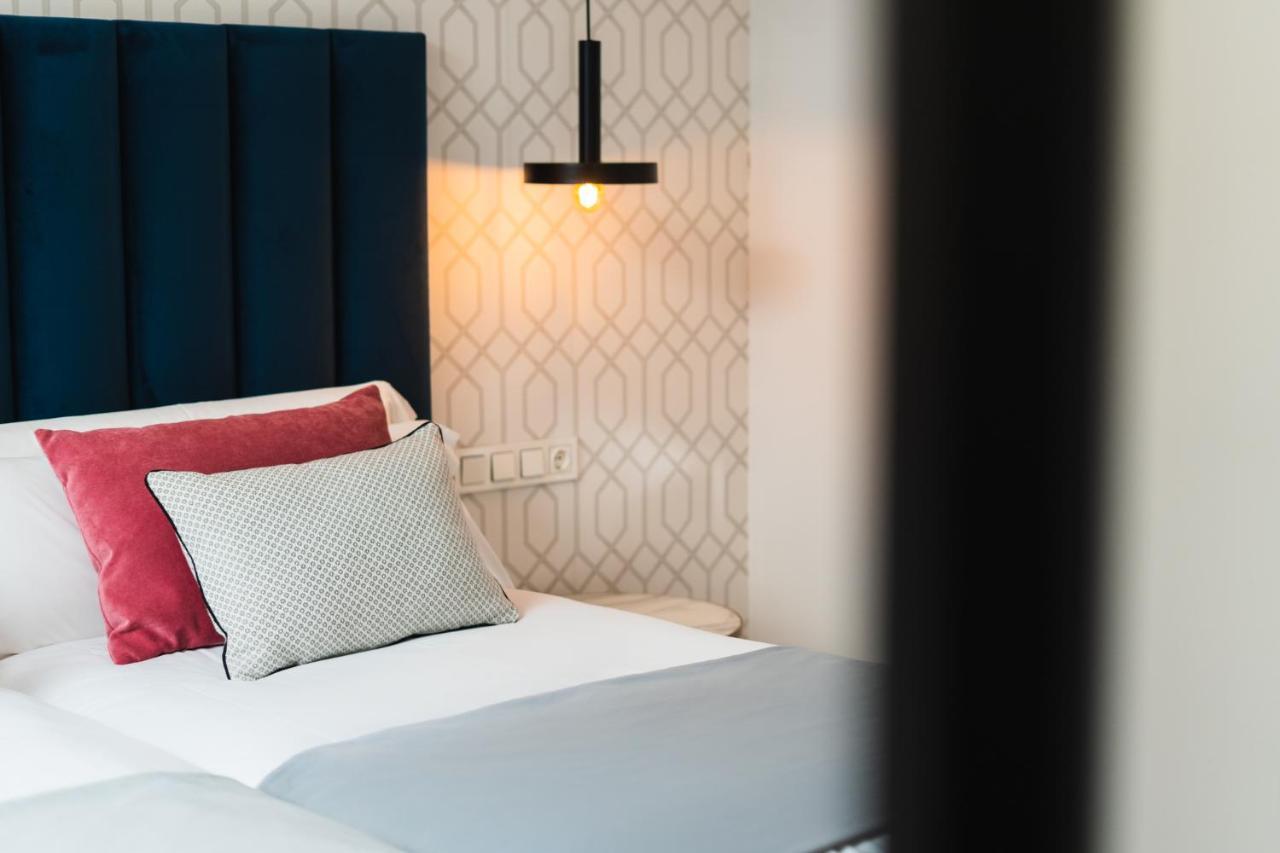 Debambu Suites Málaga Extérieur photo